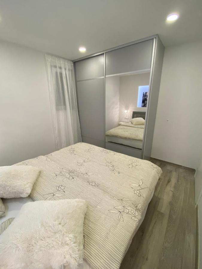 Apartment Bono Baška Voda Eksteriør bilde