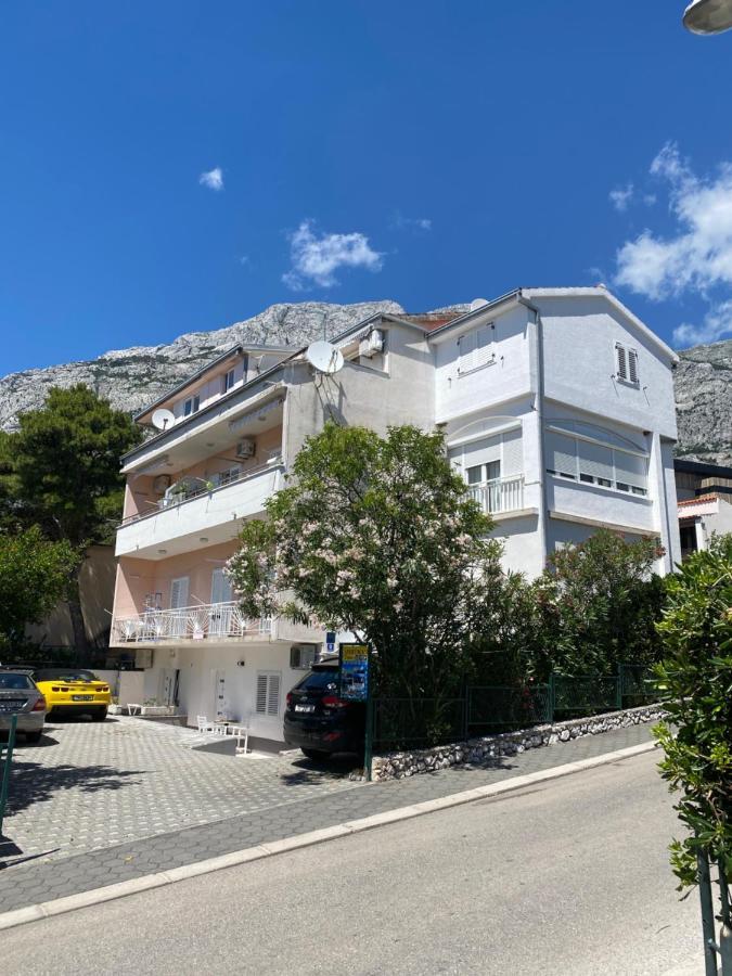 Apartment Bono Baška Voda Eksteriør bilde